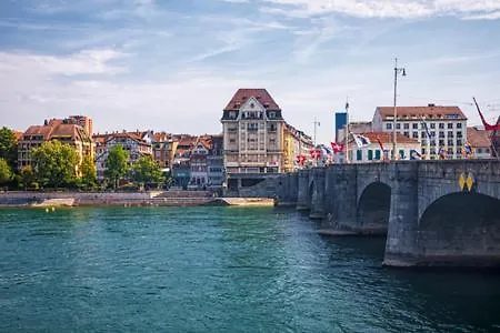 Le Raffine-parking Prive-proche Frontiere Bale アパート サン・ルイ